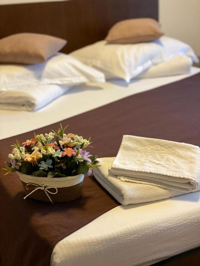 Hanul Lui Bogdan Economy Inn Faget  Екстер'єр фото