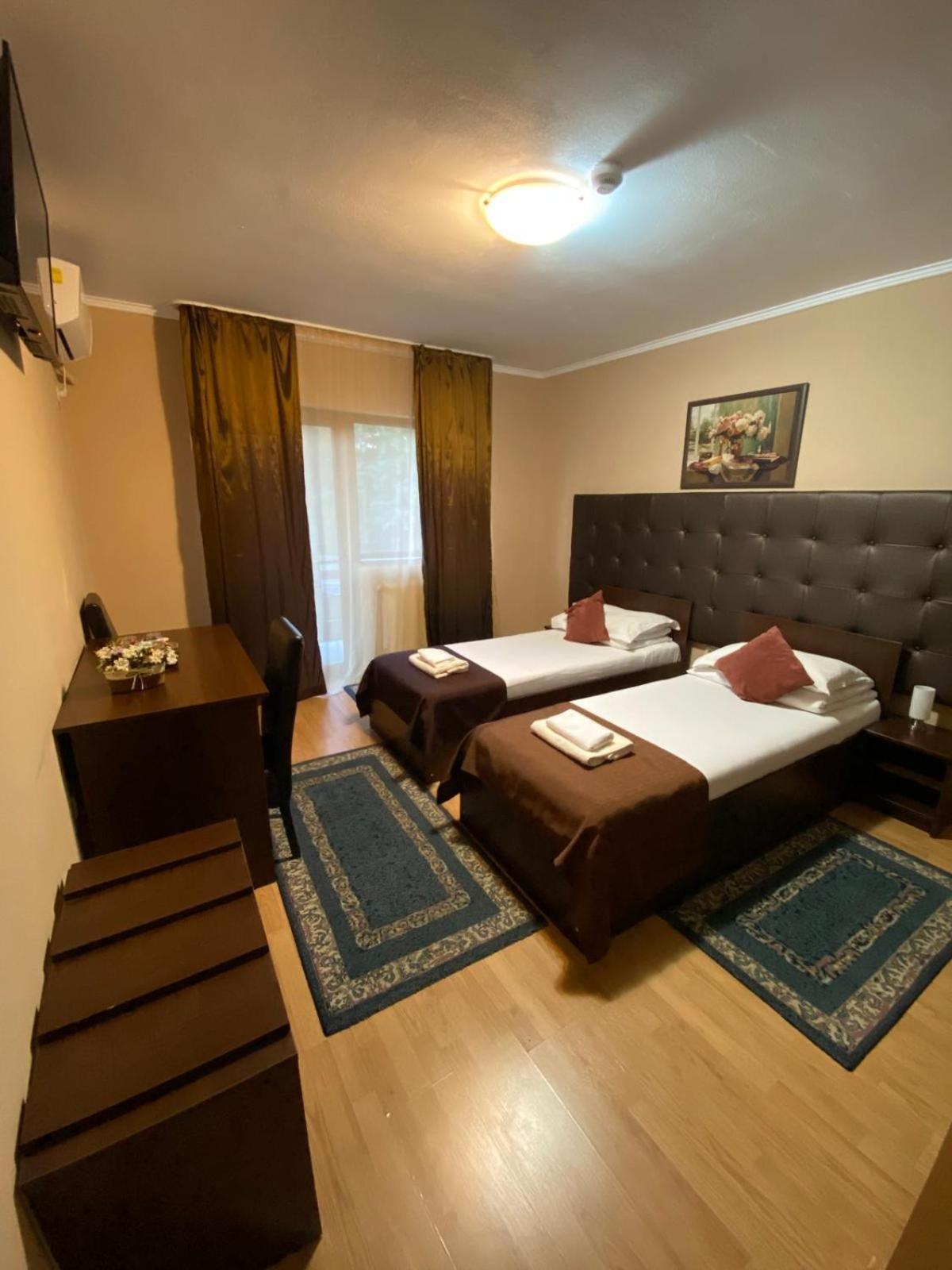 Hanul Lui Bogdan Economy Inn Faget  Екстер'єр фото